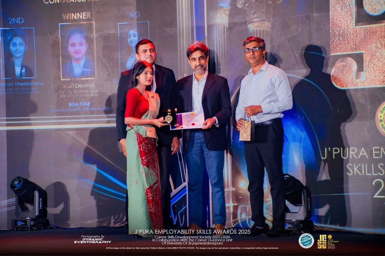 Leo Gaveshi Theekshana